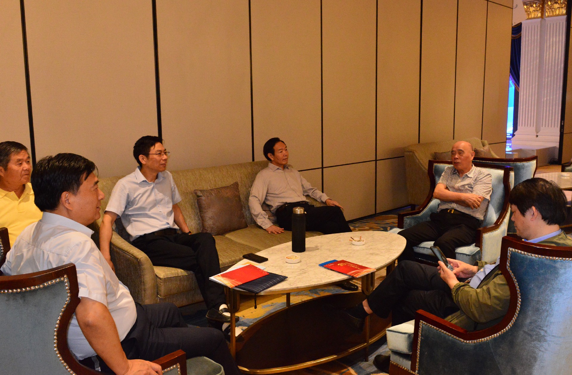 1602292317132165.jpg 1602292317132165.jpg